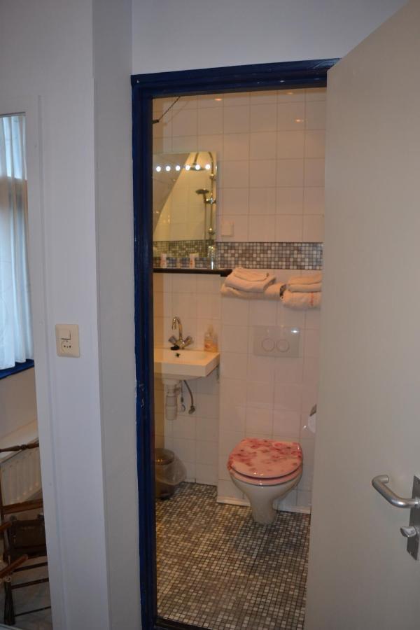 Karnemelkhuys Bed & Breakfast Енкхейзен Екстериор снимка