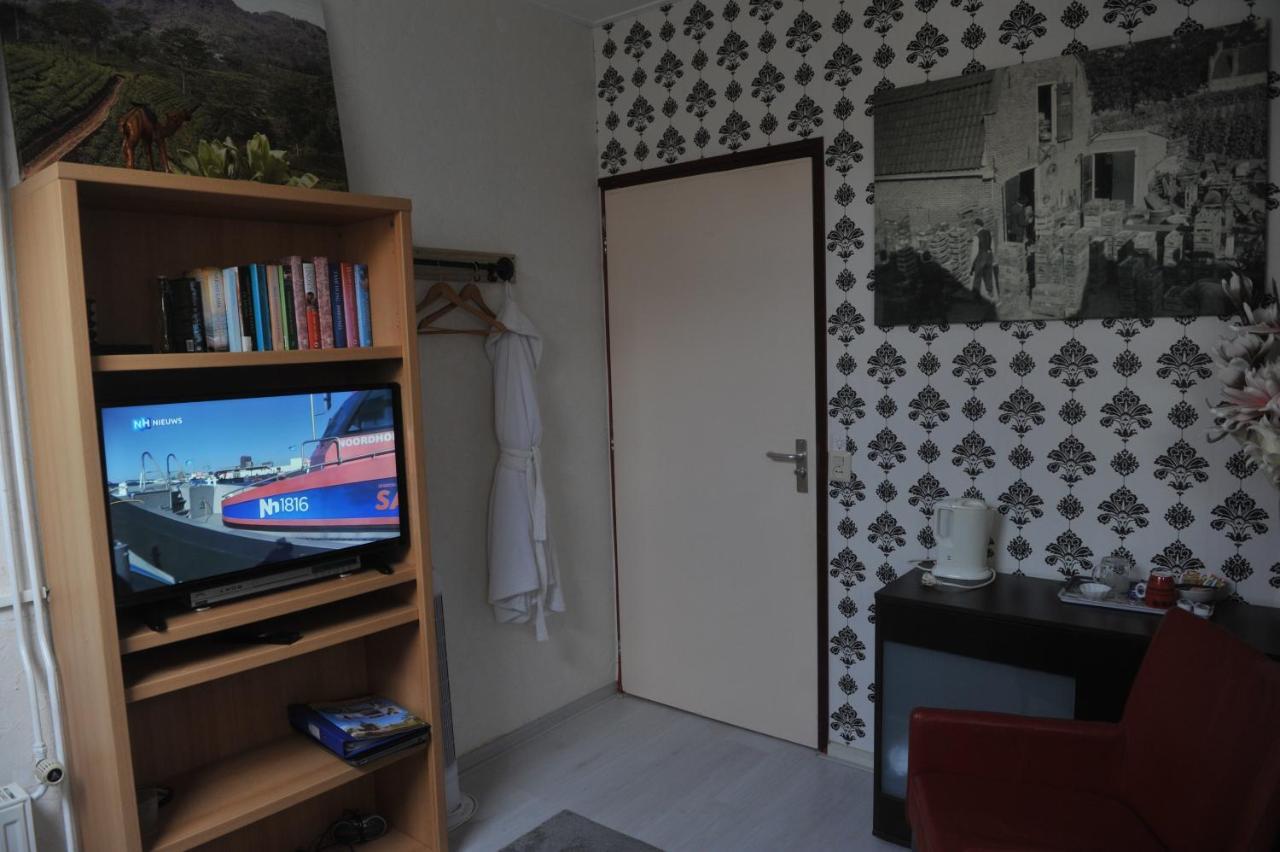 Karnemelkhuys Bed & Breakfast Енкхейзен Екстериор снимка